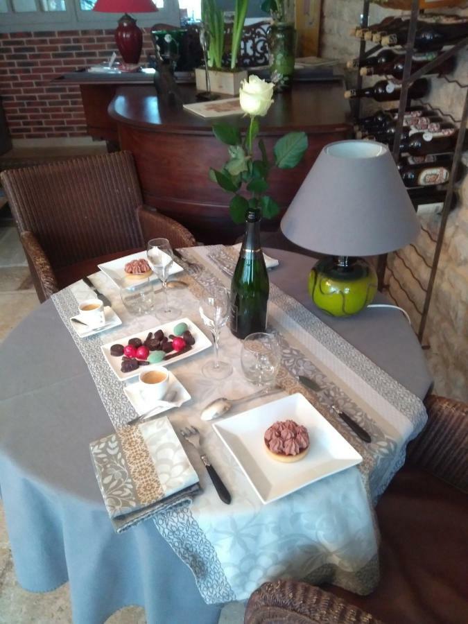 Hotel Le Piano Biesles Zewnętrze zdjęcie