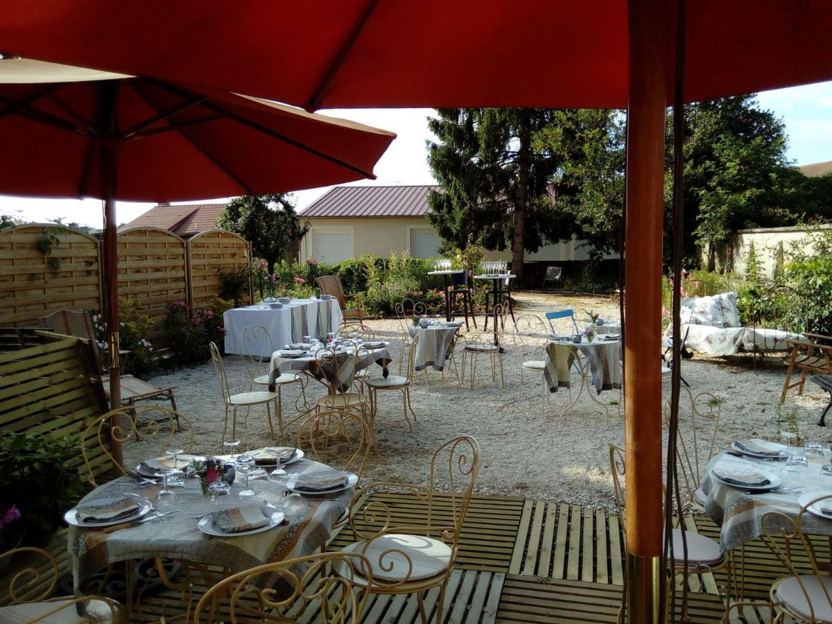 Hotel Le Piano Biesles Zewnętrze zdjęcie