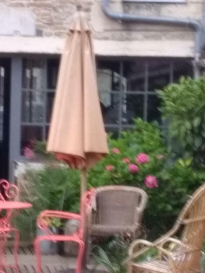 Hotel Le Piano Biesles Zewnętrze zdjęcie